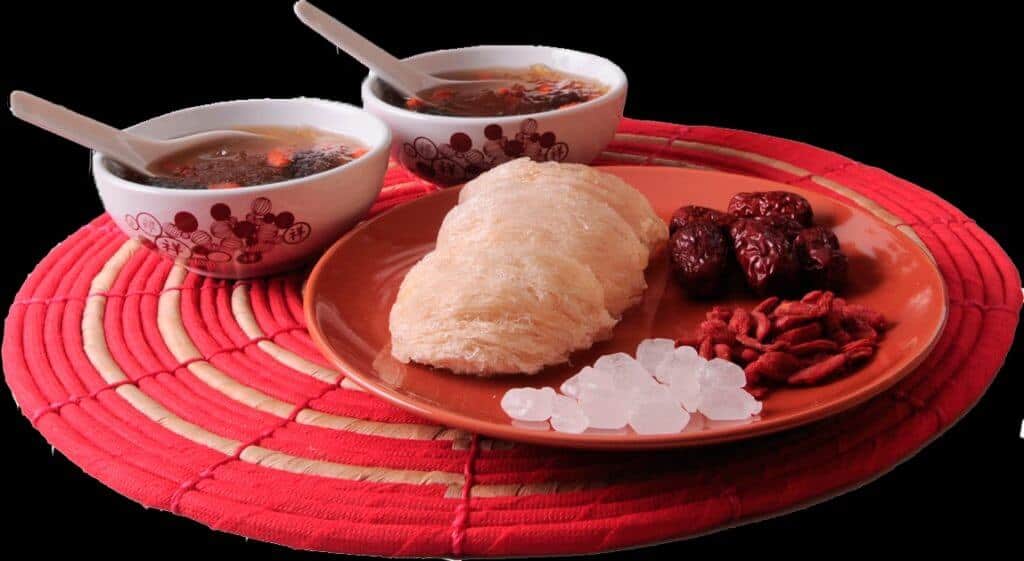 Bowls of bird's nest soup 